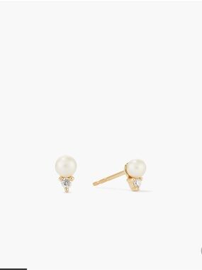 Mejuri Diamond Pearl Stud Earring